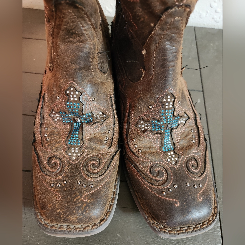 Roper Brown Cowboy Boots with Blue Cross Accents - Picture 7 of 12